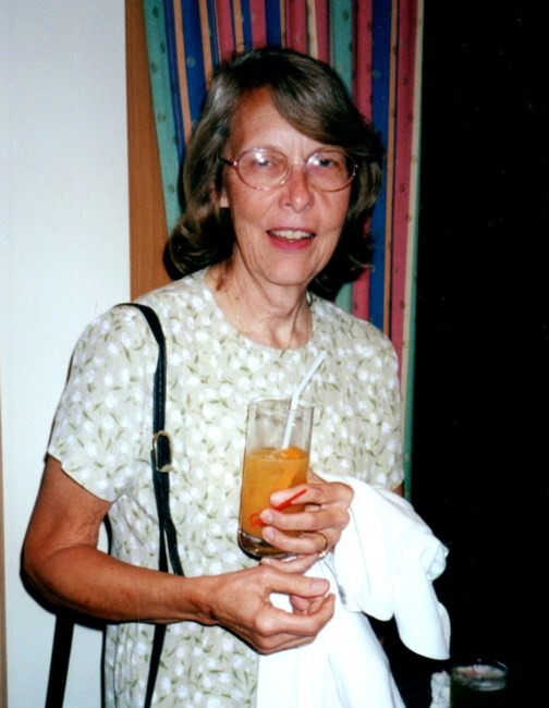 Obituario de Betty M. Dominik