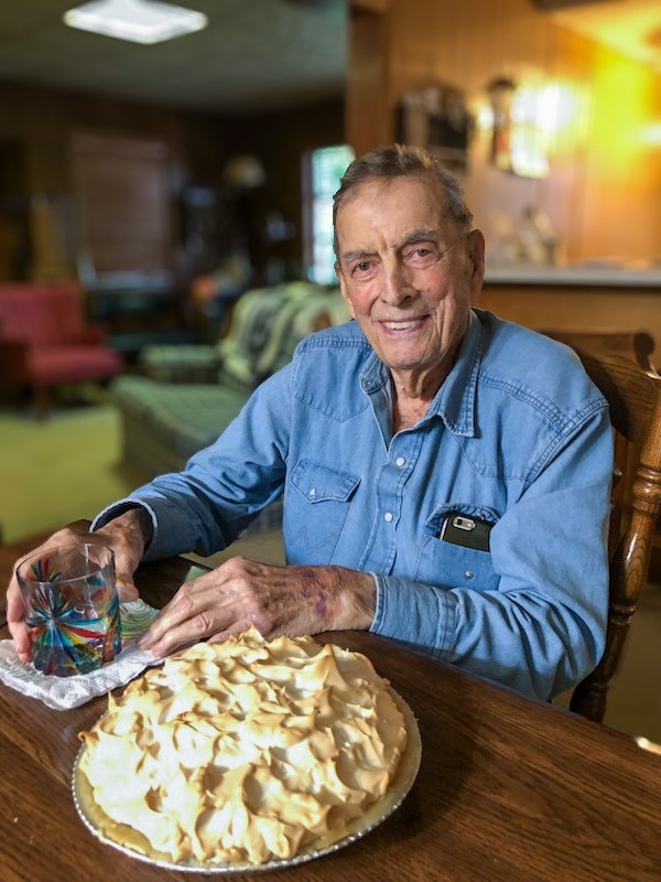 Obituary of Don Clifford Commer