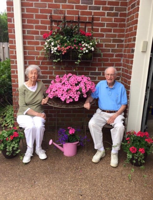 Obituary of Sue and Leslie Nance