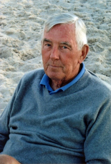 Obituario de James F. Lyons