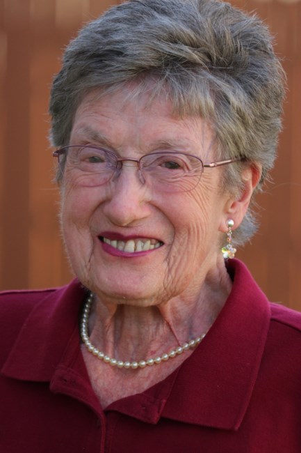 Obituary of Leona Mae MacLeod