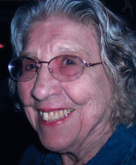 Obituary of Eleanor Lee Smith