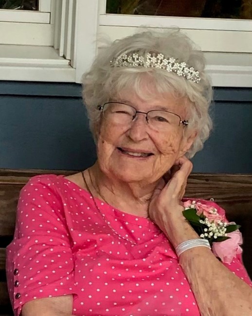 Obituary of Maxine June Smith