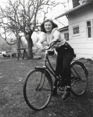 Obituary of Ellen Fyfe Couch