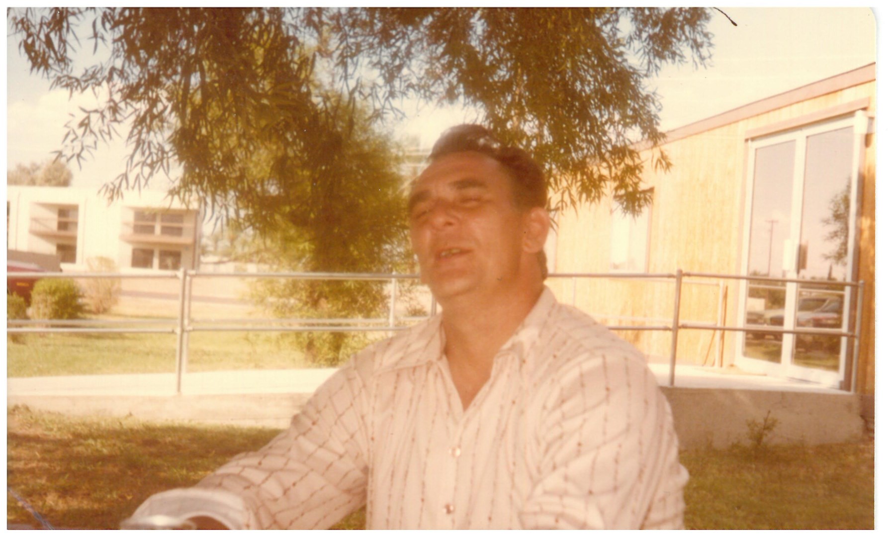 Avis de décès de James D. Casella