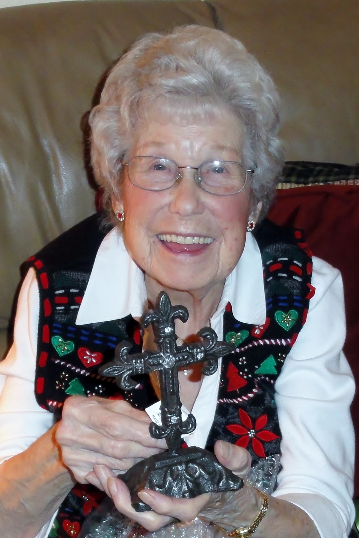 Obituary of Elsie Viola Thomson