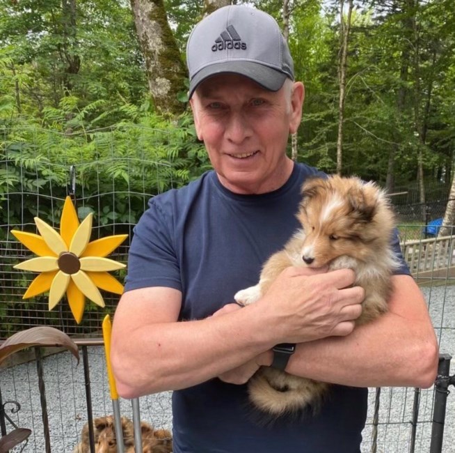 Obituary of Robert Douglas Adshade