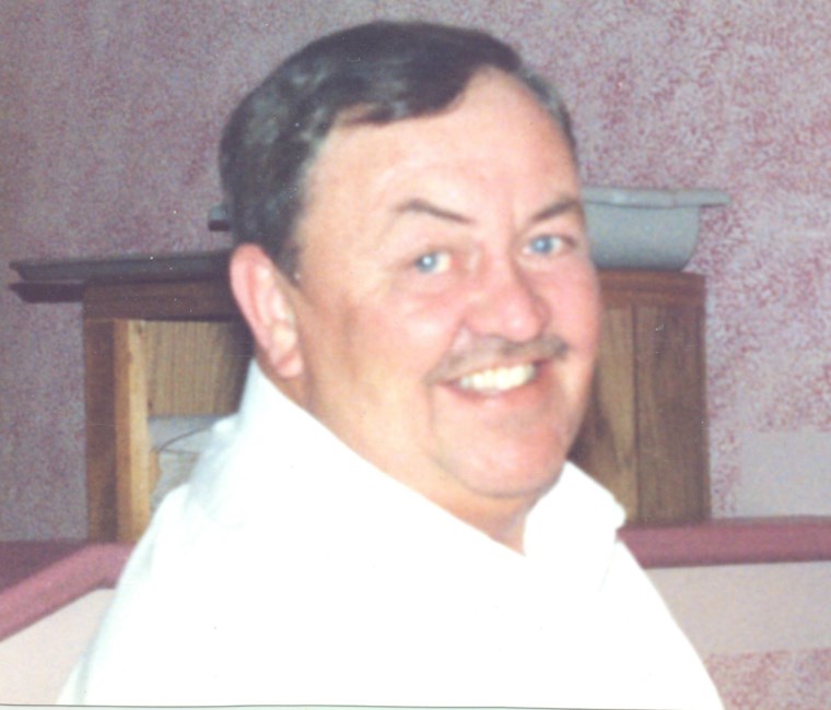 Obituary of Robert  'Russell' MacLean
