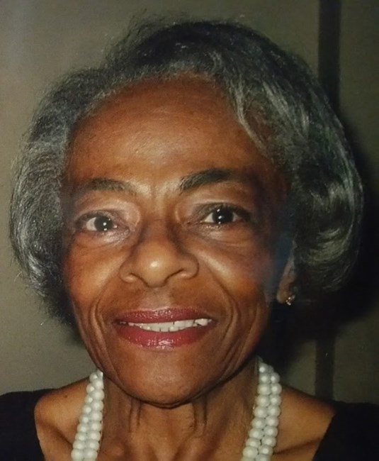 Obituary of Gladys Myrtle Adams