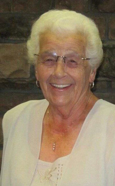 Obituary of Minna "Oma" Cusworth
