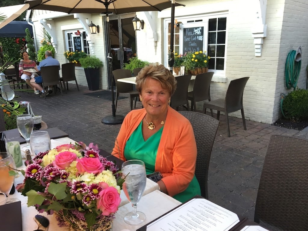 Obituary of Diane Dillon