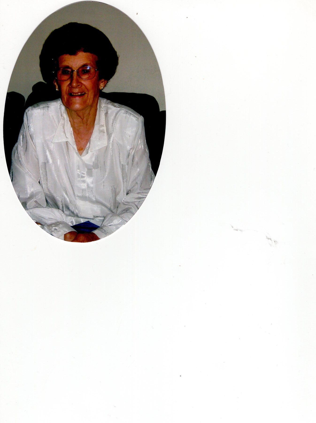 Obituary of Edlyn I Hayden