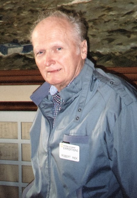 Obituary of Robert J. Riek