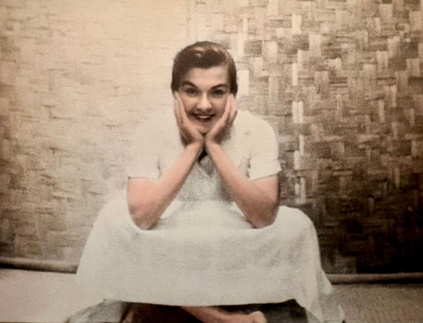 Obituary of Bánu Hassan KomLosy