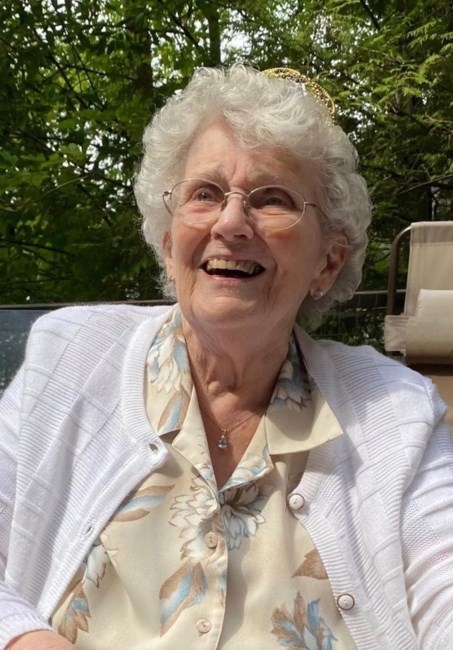 Obituary of Marguerite Lillian Snead