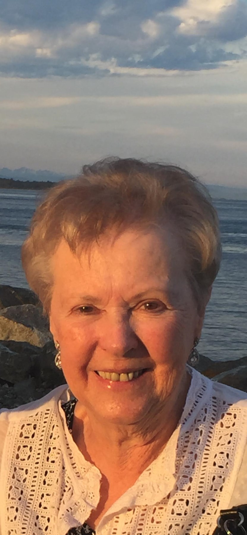 Obituary of Laura J Gibson