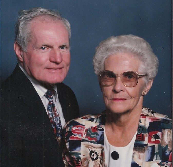 Obituary of Mrs. Naomi Mae Seibel Booker
