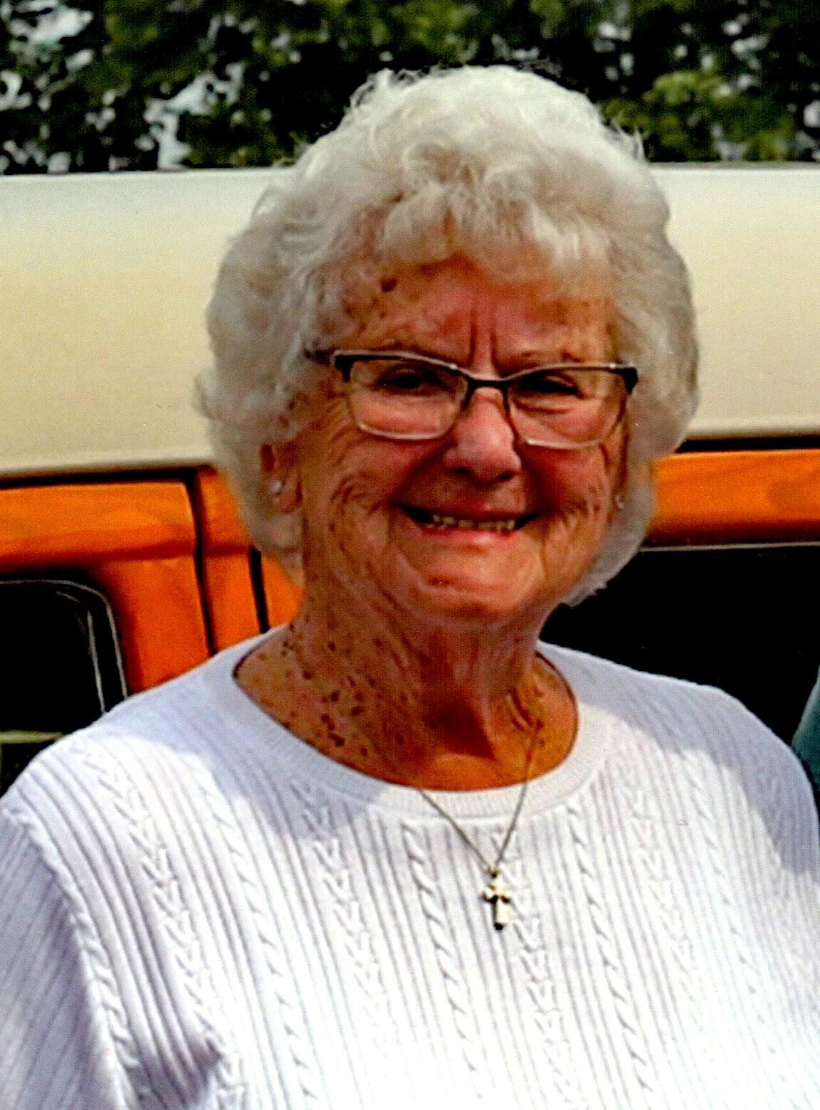 Obituary of Mary Lea "Pete" Lewis