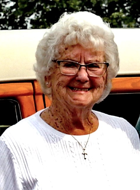 Obituary of Mary Lea "Pete" Lewis