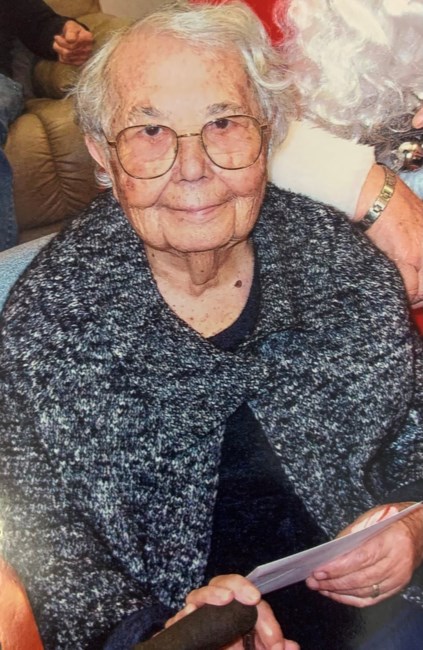 Obituary of Maria R. Campos