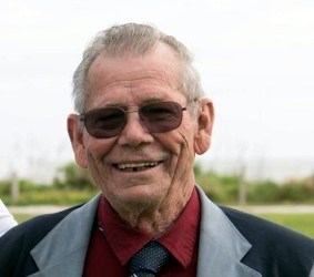 Obituario de Lacy Eugene Brown