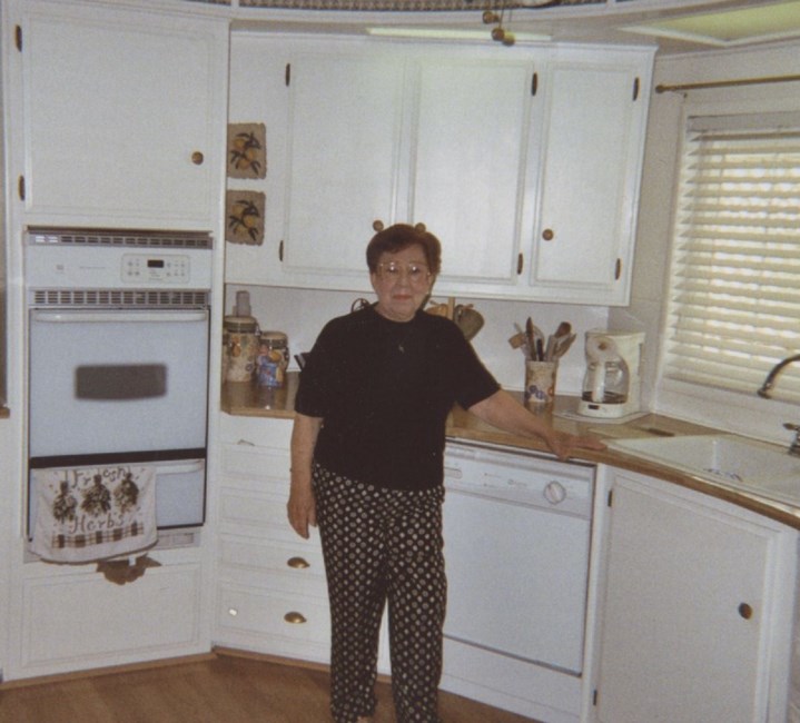 Obituario de Gloria Barbara Salazar