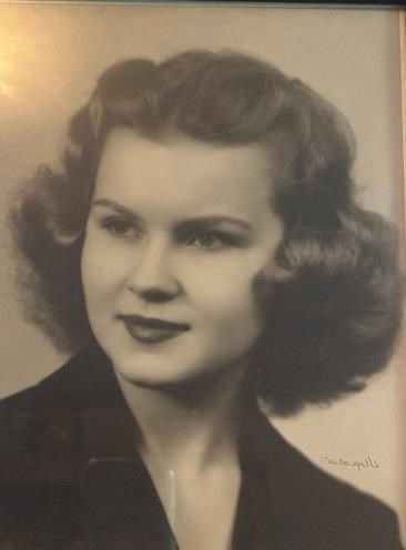 Obituary of Aileen Muriel Mangham