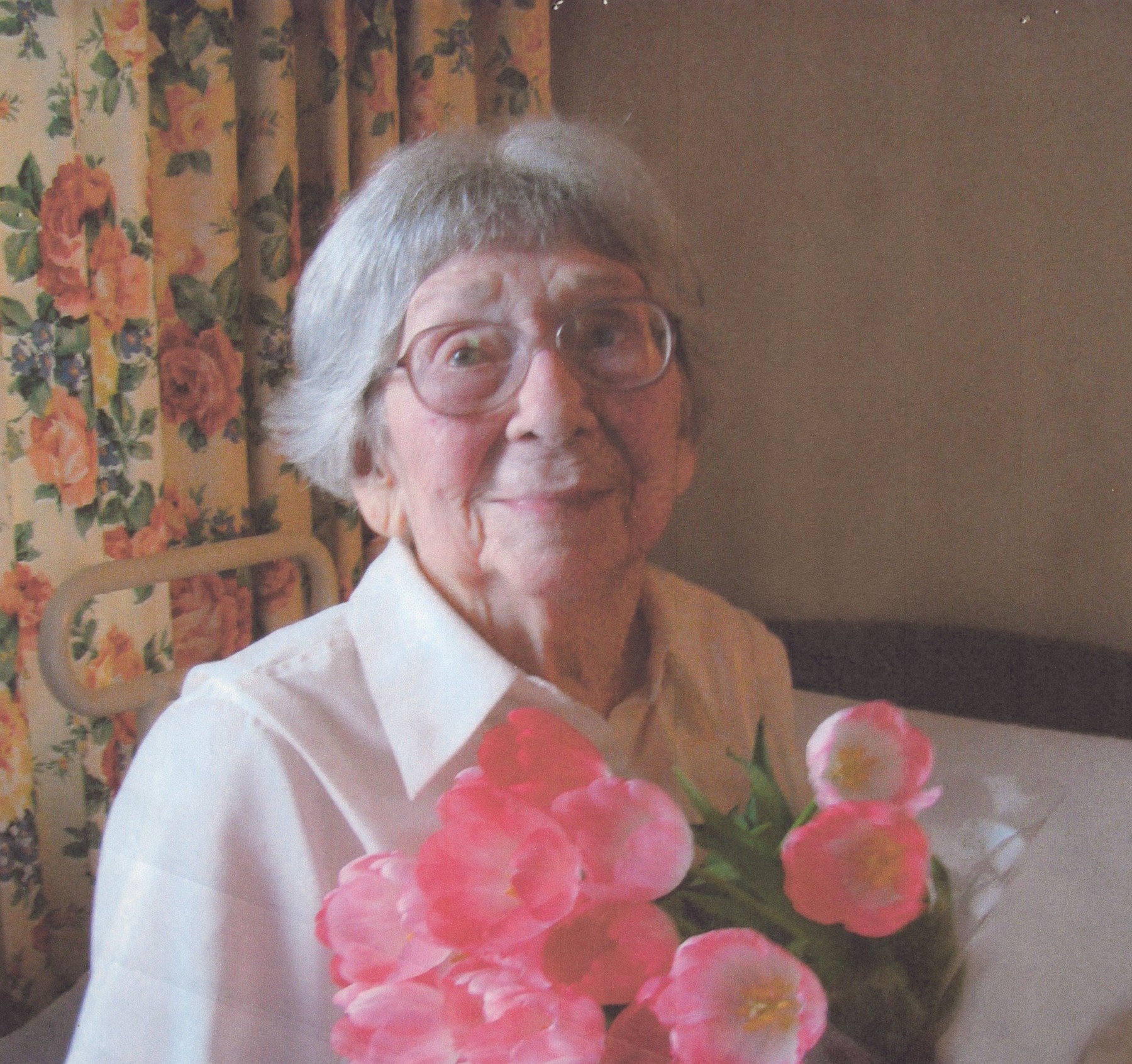 Lois Smith Obituary Raleigh Nc Lois ellington rol aldigi yapimlar. lois smith obituary raleigh nc