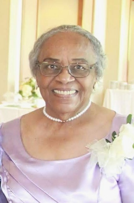 Obituario de Yvonne Louise Naman