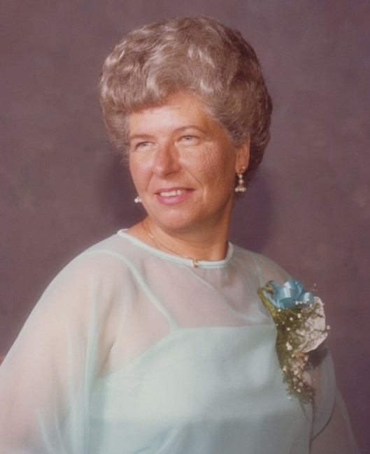 Obituary of Mary Lee Ferreira