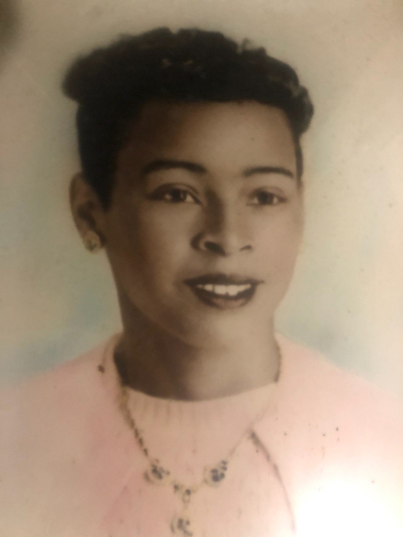 Obituary of Gloria Auguillard