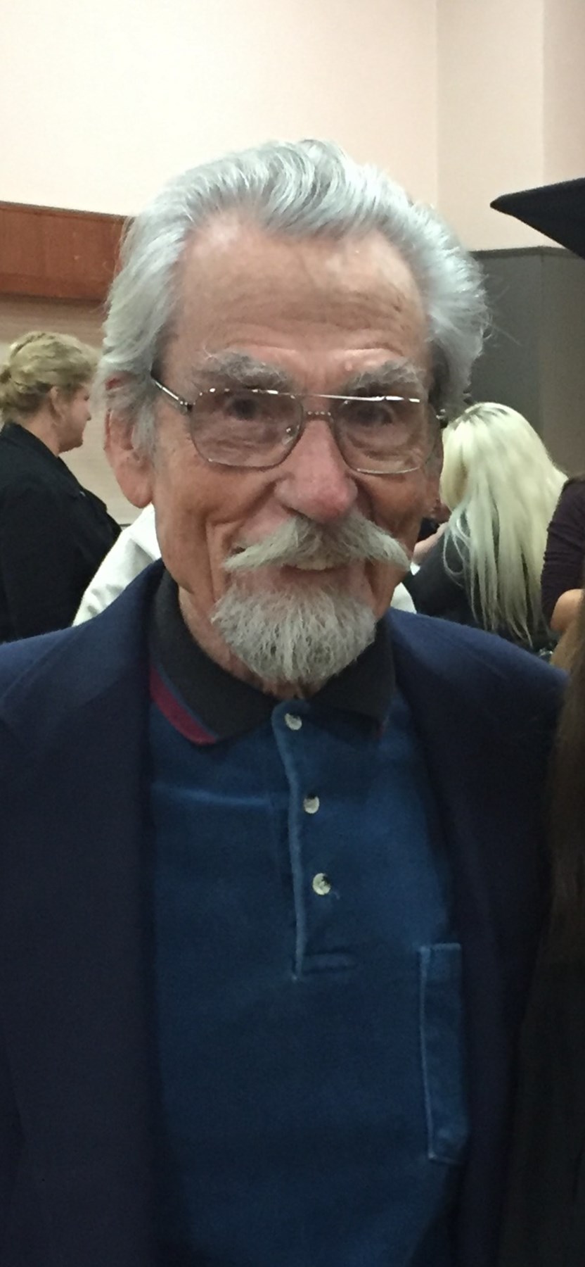 Obituario de Clarence Jared Glauser