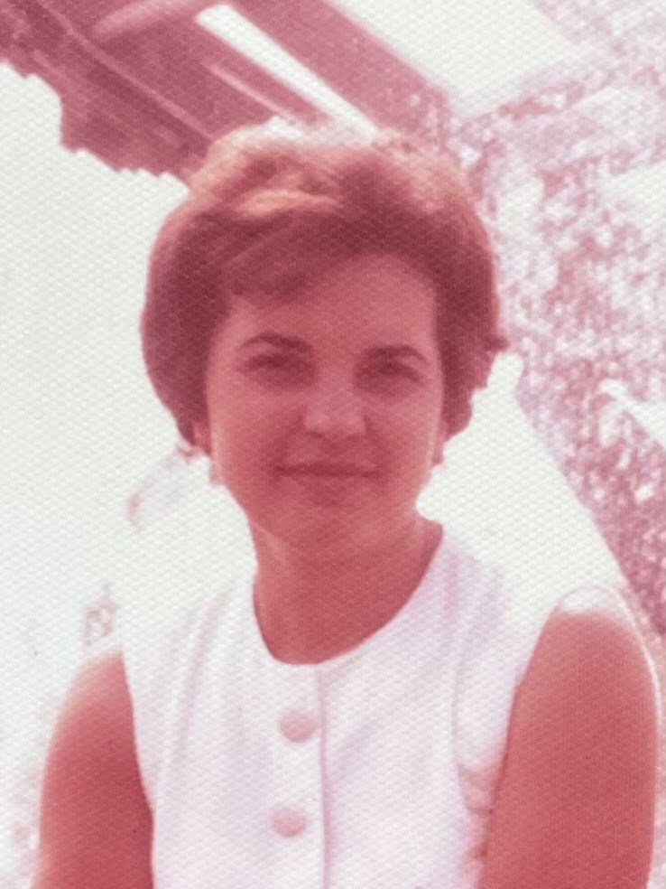 Obituario de Maria B. Romanik