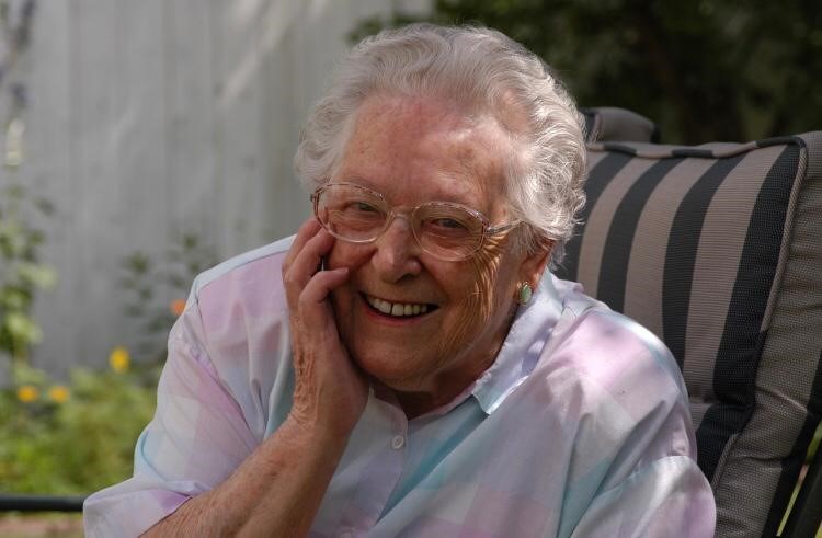 Avis de décès de Dorothy Treglown Nelson