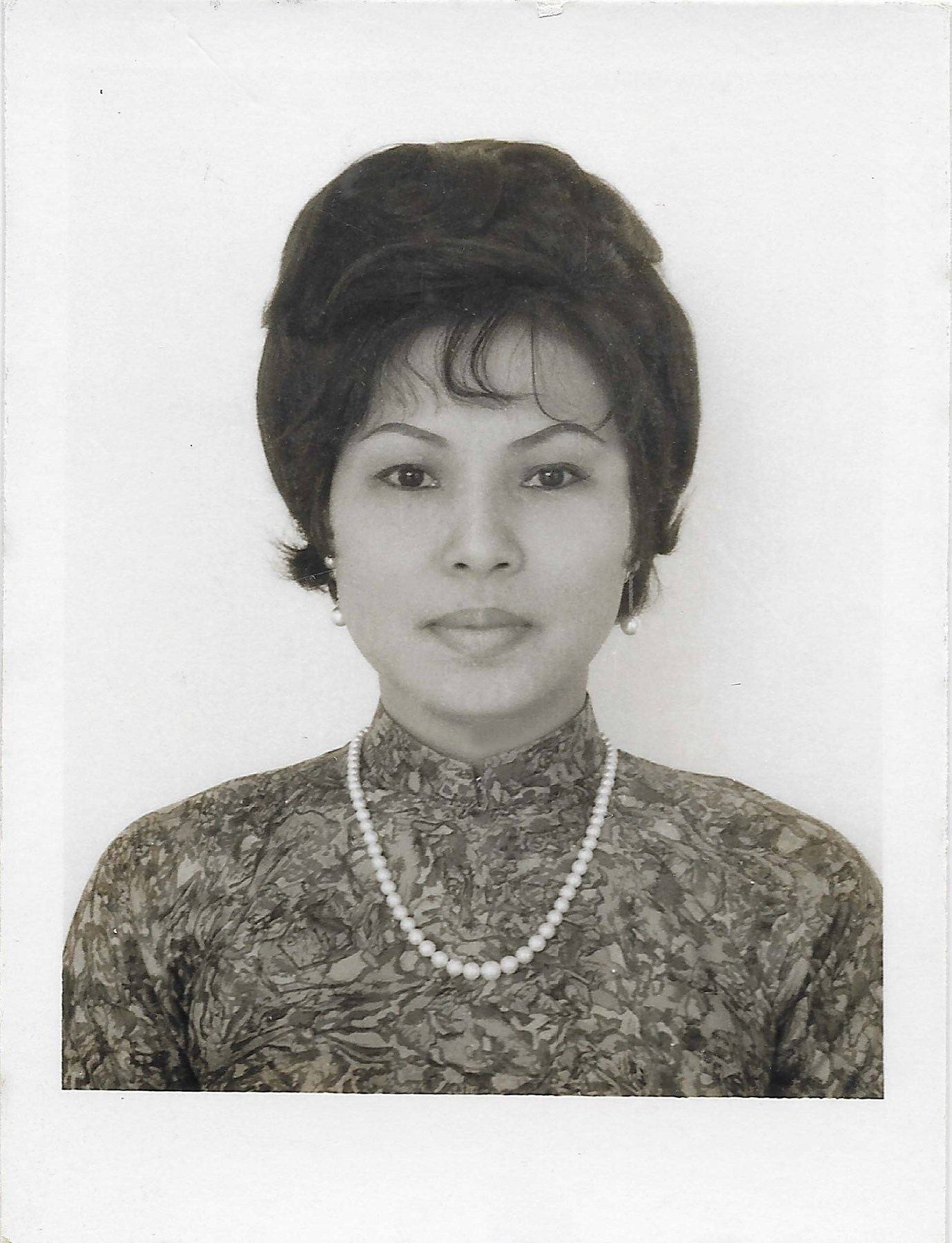 Obituary of Nguyen Thi Le Hong