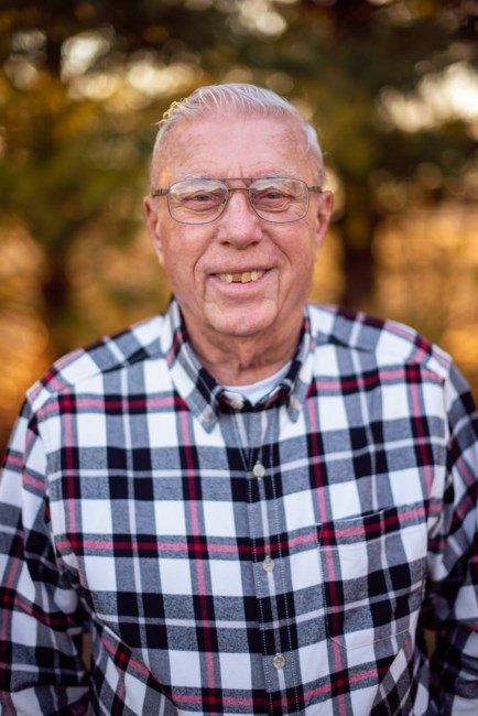 Obituary of Everett E Kiester