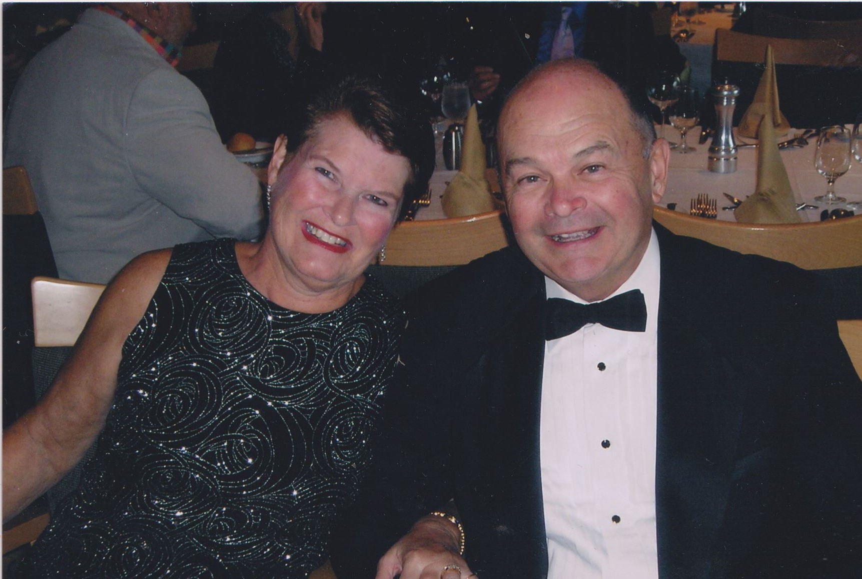 Avis de décès de Charles "Ken"  Molander