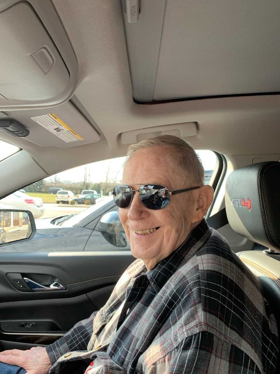 Obituario de Edward Eugene Haught