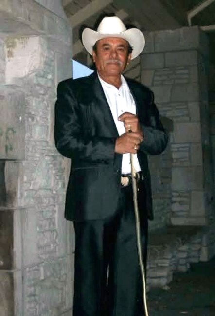 Obituario de Everardo Chavez