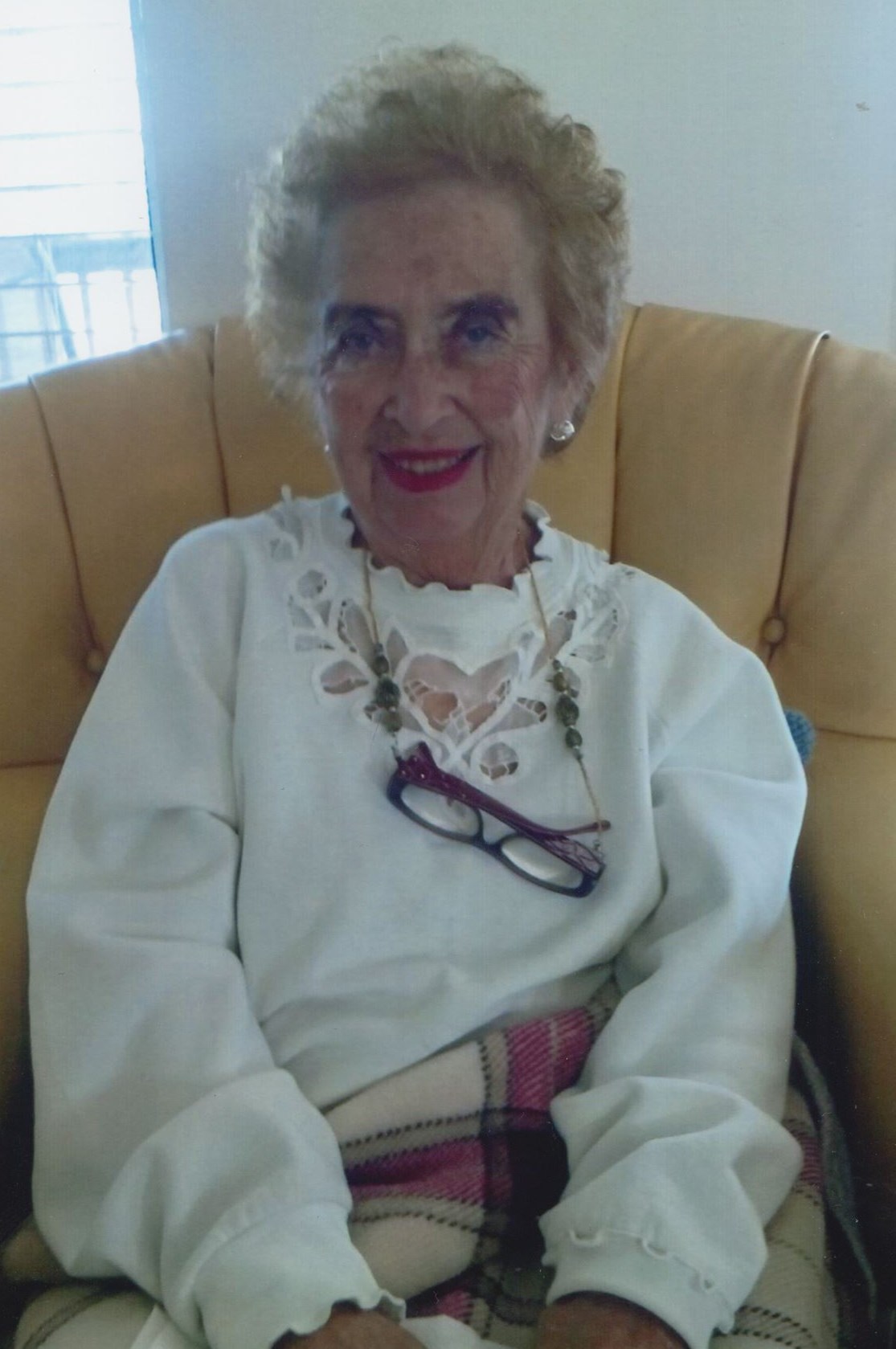 Obituary of Jeanne Marie Reinhardt