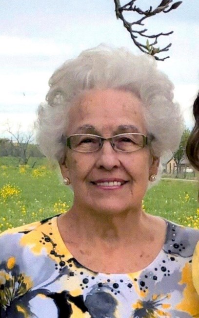 Obituary of Iva Marvadeen Lowe