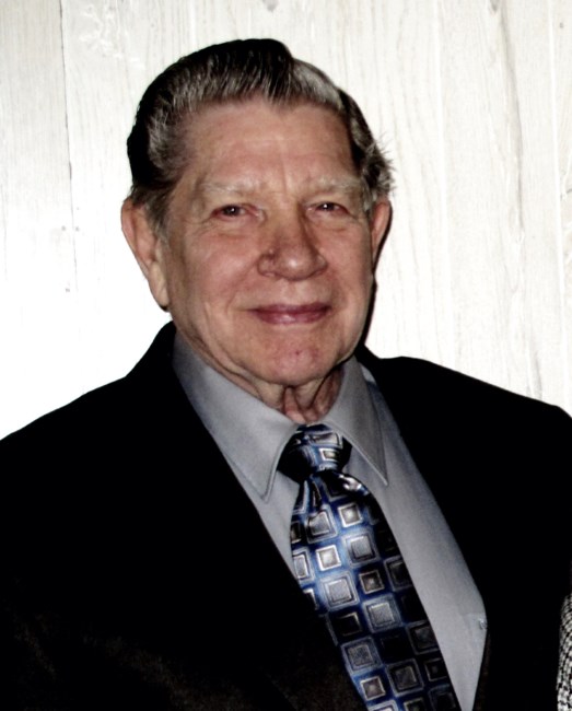 Obituario de Franklin "Frank" Carrell Bennett