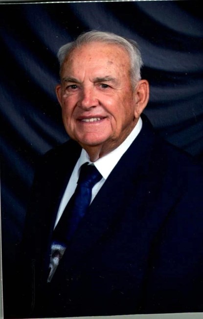 Obituario de P. Milton Bullard