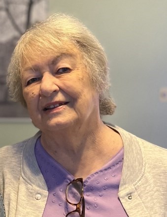 Obituary of Diane Elizabeth Decker