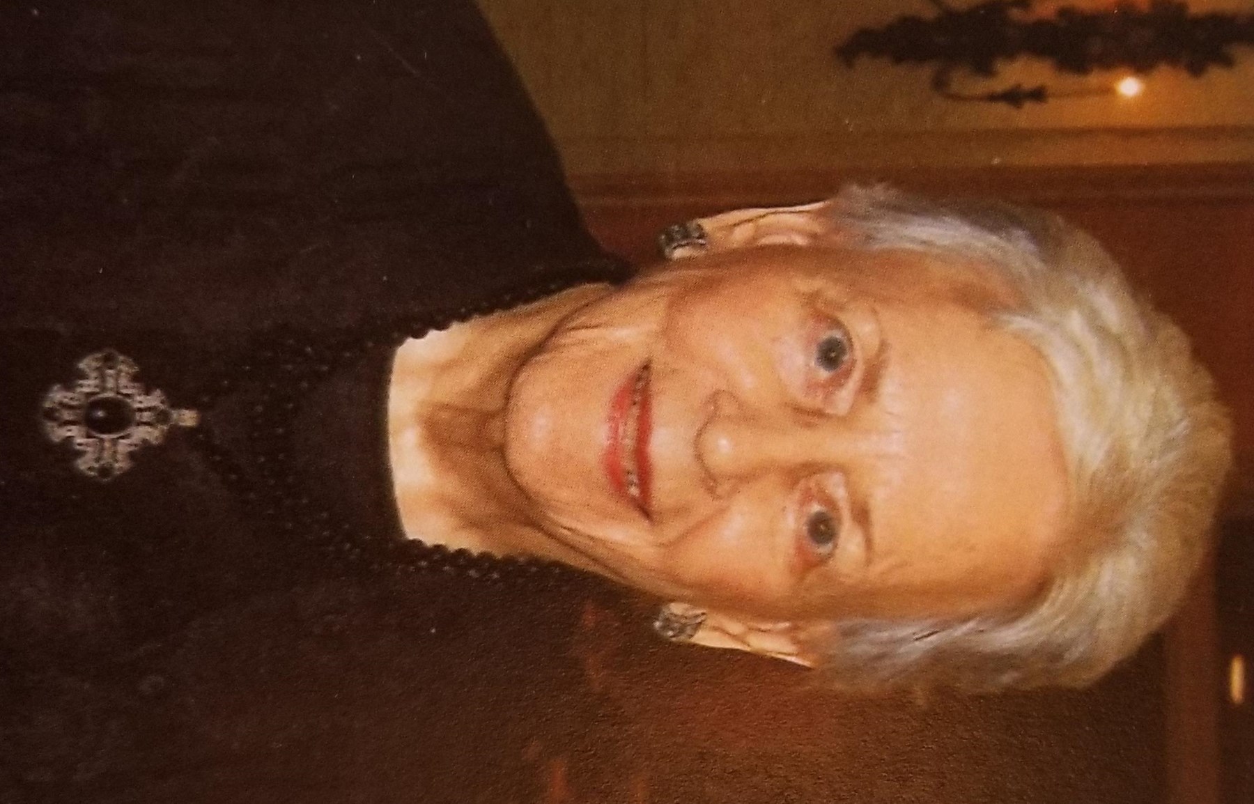 Obituary of Jean Meredith Crisp