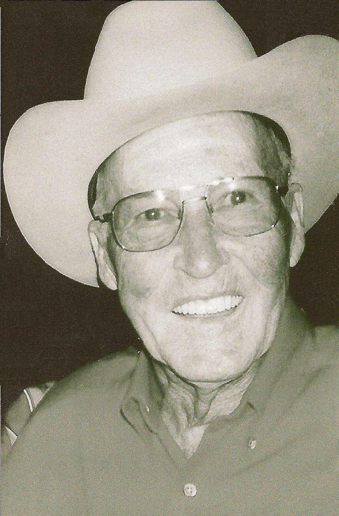 Obituary of Howard "Buck" Leath