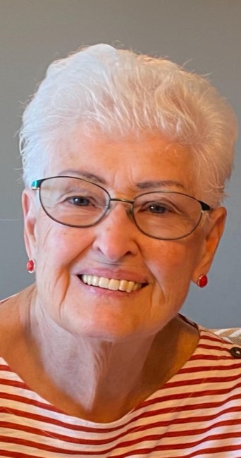 Obituary of Carolyn J. Edwards