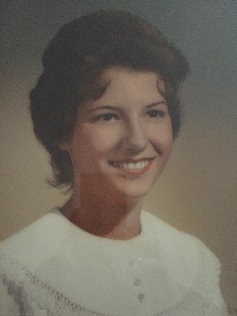 Obituary of Carolyn Lee Runge