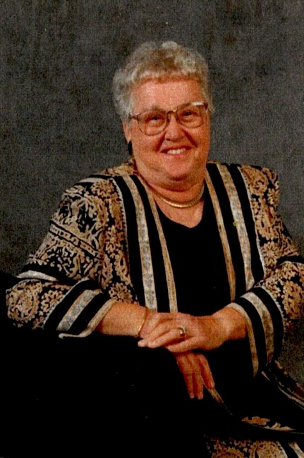 Obituary of Esther Mae Dumke