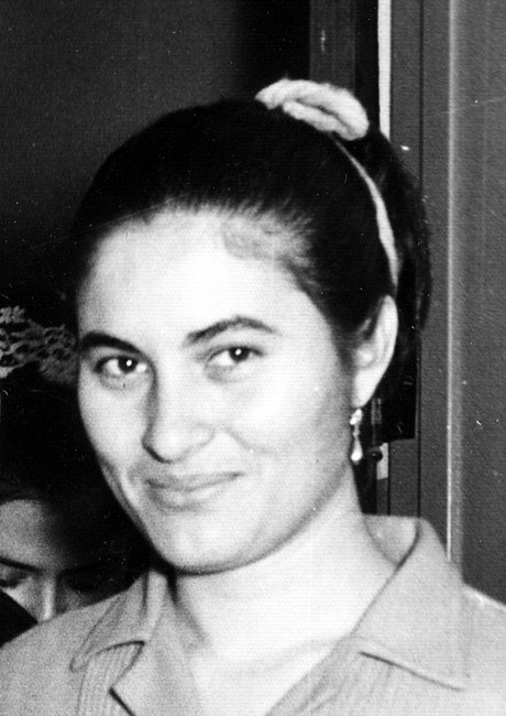 Obituario de Guillermina M. Castro